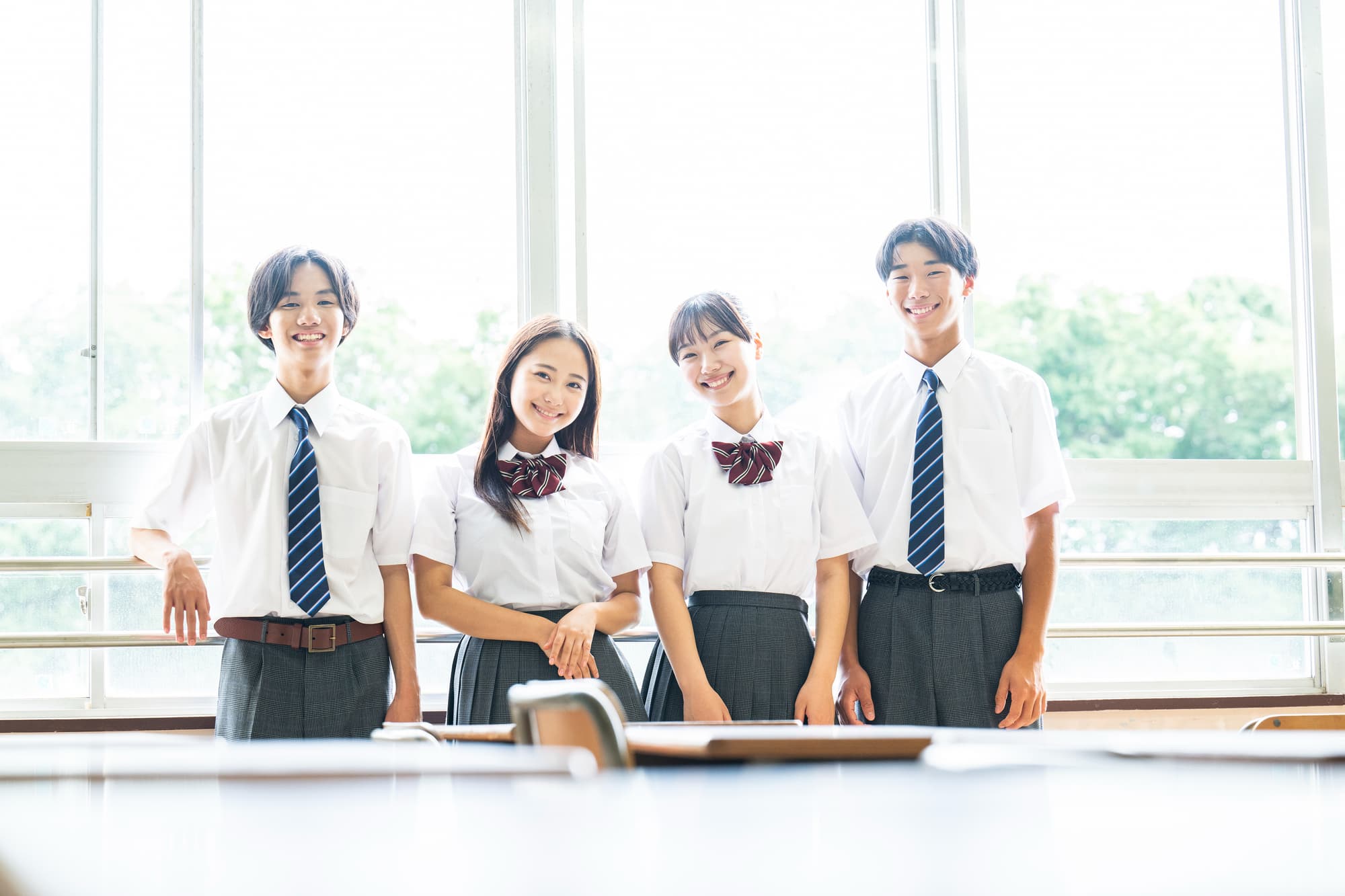 中学生の男女