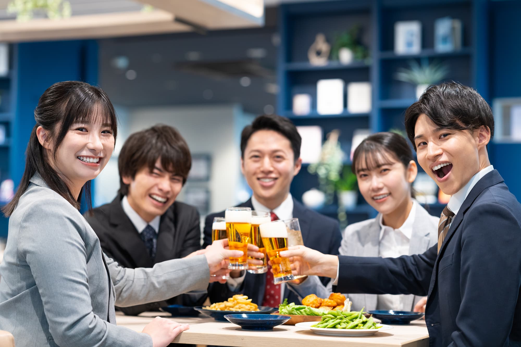 サラリーマンの男女