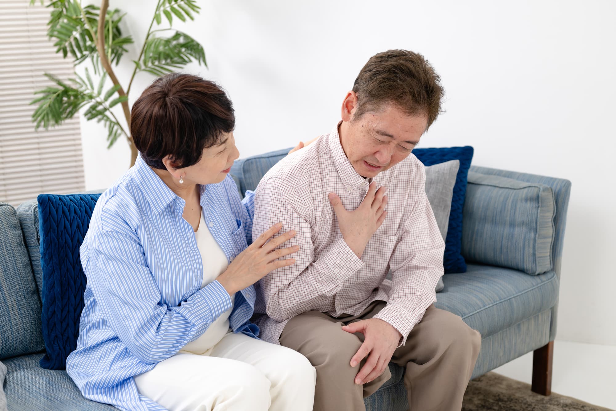 息苦しさを感じる男性