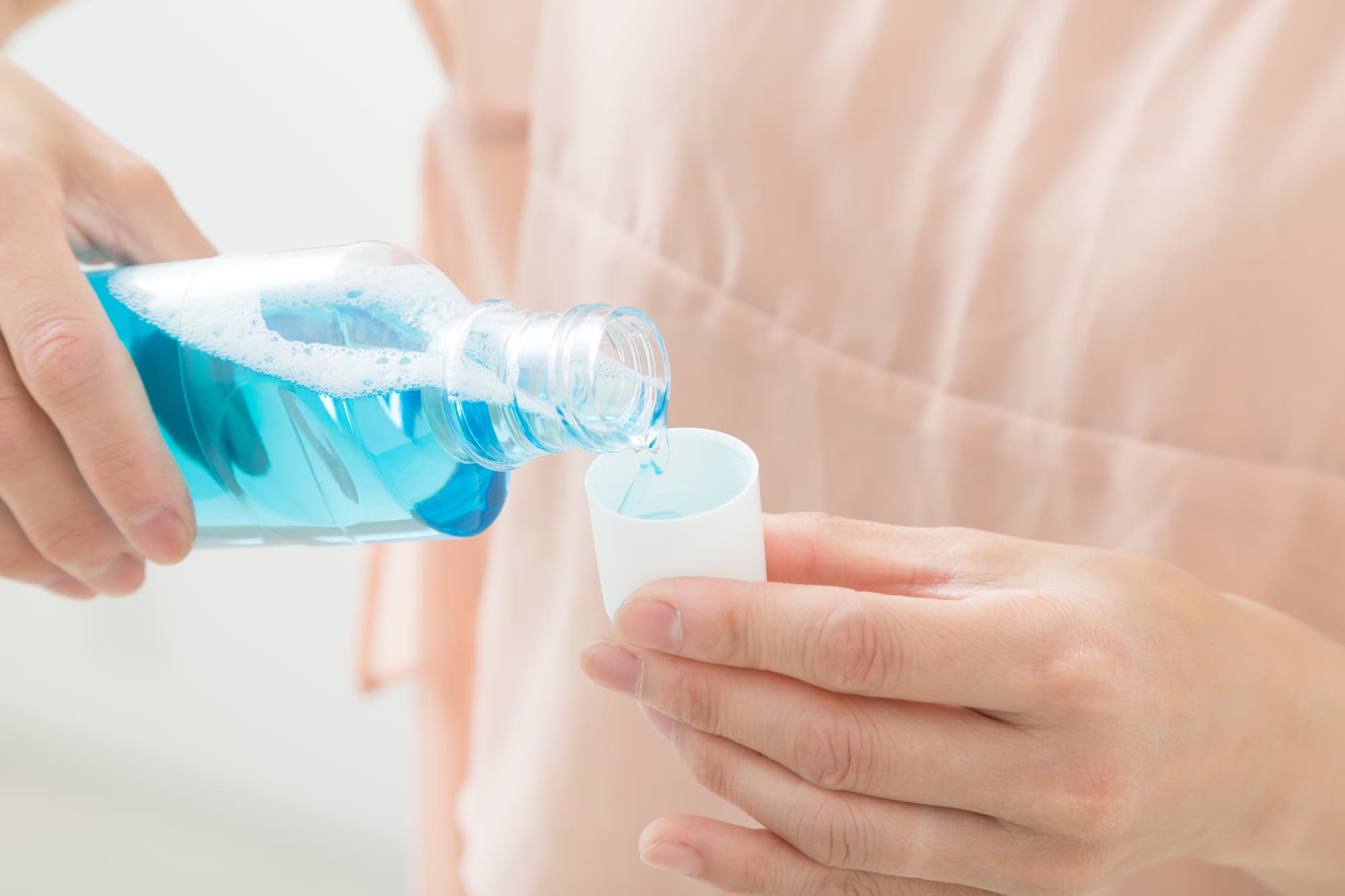 口腔ケアをする様子