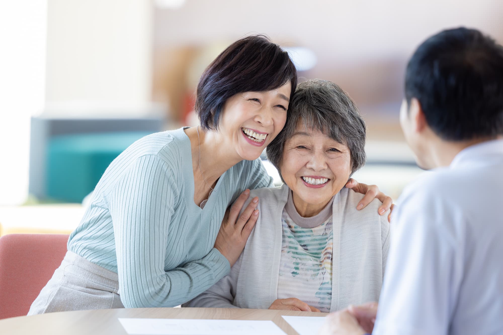 寄り添う家族