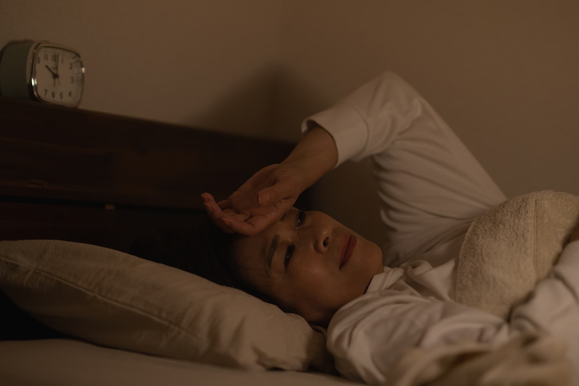 眠れない女性